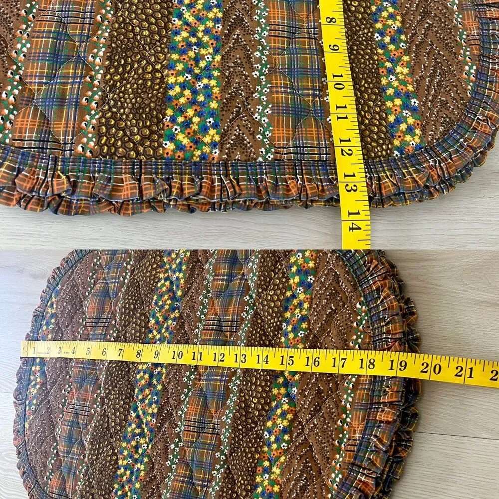 Vintage 70s Set of 4 Quilted Autumn Calico Patchwork Oval Placemats RuffleTrim